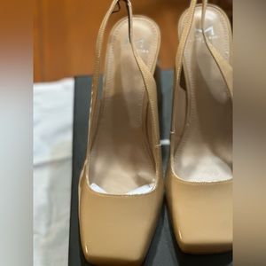 Never worn Marc Fisher sling back pumps